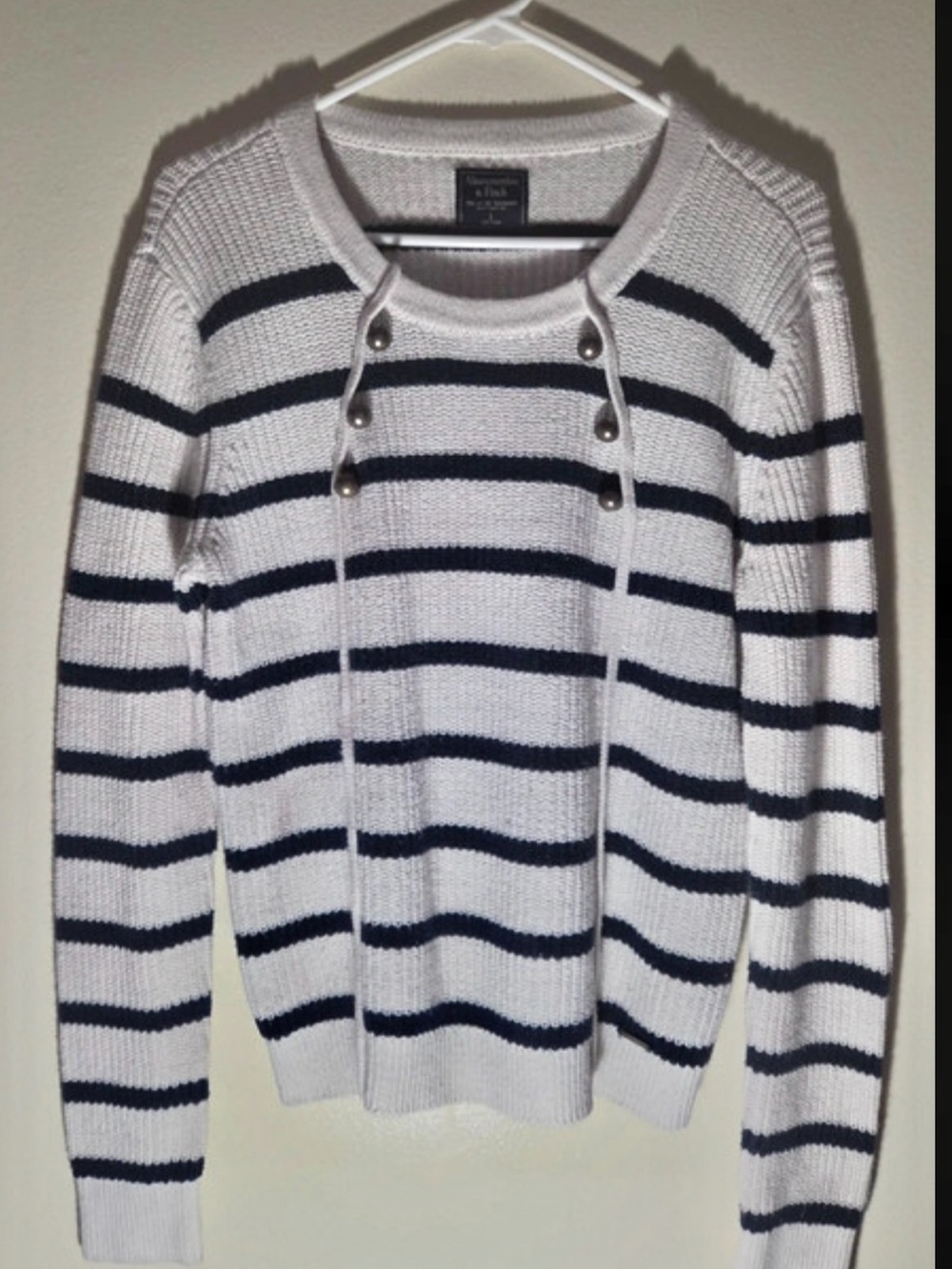 Vtg Abercrombie & Fitch White and Navy Striped Crew Sweater with Button Placket